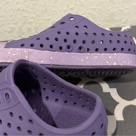 Native Jefferson purple shoes (size C7) - Picture 4 of 6
